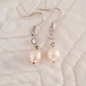 Freshwater pearl earrings